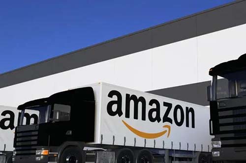 紐酷國際在芝加哥、紐約等地設美中、美東聯合倉，在洛杉磯自營200,000呎美西海外倉