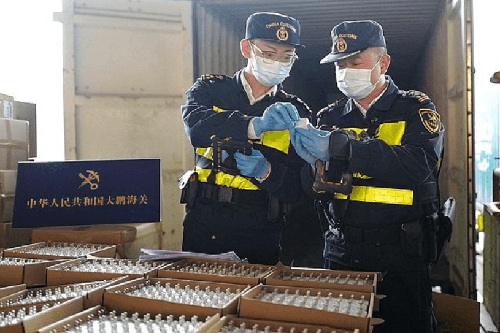 美國海關扣貨包賠?